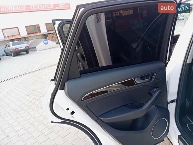 Білий Ауді Ку 5, об'ємом двигуна 2 л та пробігом 190 тис. км за 14800 $, фото 12 на Automoto.ua