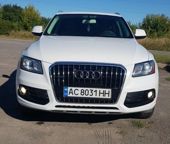 Белый Ауди Ку 5, объемом двигателя 2 л и пробегом 267 тыс. км за 13200 $, фото 7 на Automoto.ua