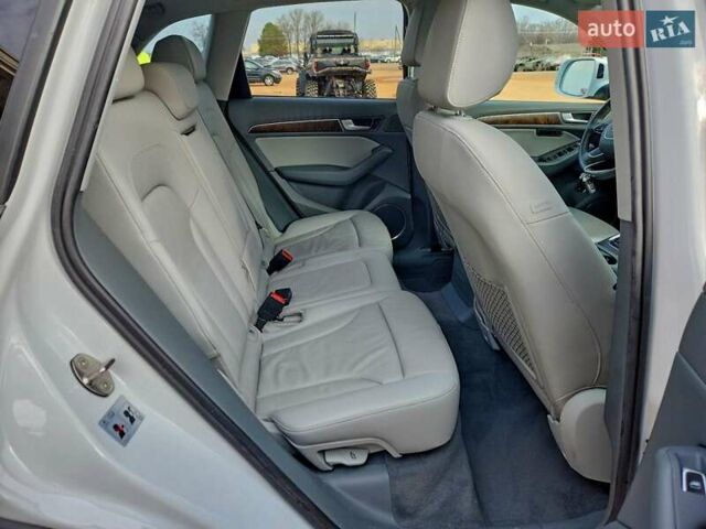 Белый Ауди Ку 5, объемом двигателя 1.98 л и пробегом 89 тыс. км за 2050 $, фото 10 на Automoto.ua