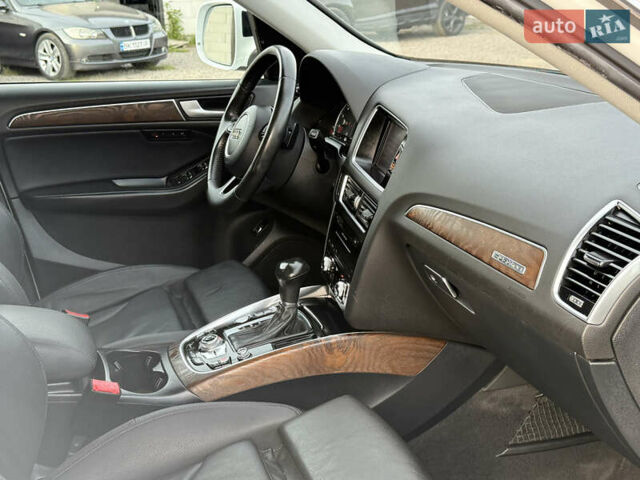 Белый Ауди Ку 5, объемом двигателя 2 л и пробегом 261 тыс. км за 14999 $, фото 21 на Automoto.ua