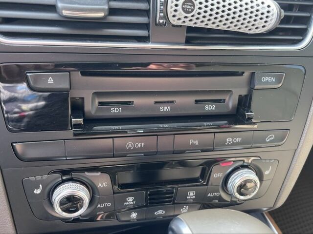 Білий Ауді Ку 5, об'ємом двигуна 3 л та пробігом 232 тис. км за 14300 $, фото 16 на Automoto.ua