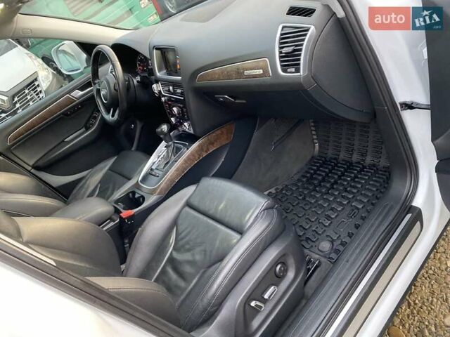 Білий Ауді Ку 5, об'ємом двигуна 1.98 л та пробігом 271 тис. км за 14550 $, фото 63 на Automoto.ua