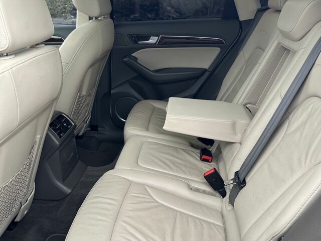 Белый Ауди Ку 5, объемом двигателя 2 л и пробегом 219 тыс. км за 13900 $, фото 9 на Automoto.ua