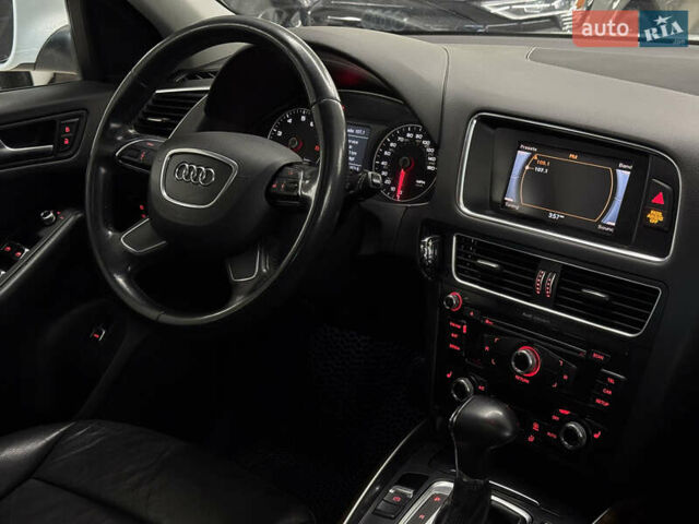 Белый Ауди Ку 5, объемом двигателя 2 л и пробегом 196 тыс. км за 15999 $, фото 26 на Automoto.ua