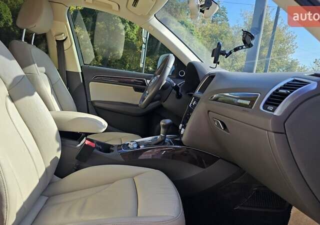 Белый Ауди Ку 5, объемом двигателя 1.98 л и пробегом 150 тыс. км за 16000 $, фото 15 на Automoto.ua