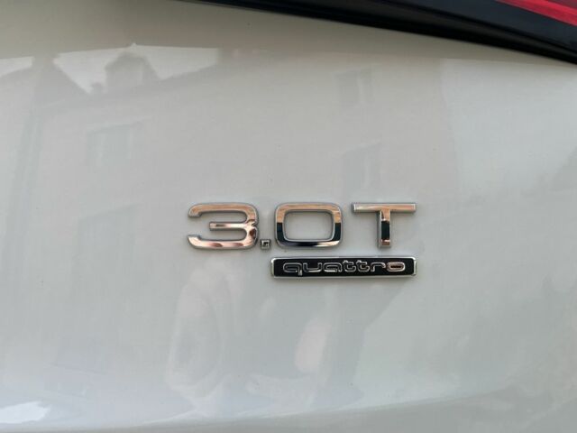 Білий Ауді Ку 5, об'ємом двигуна 3 л та пробігом 232 тис. км за 14300 $, фото 7 на Automoto.ua