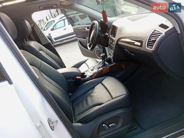 Білий Ауді Ку 5, об'ємом двигуна 2 л та пробігом 190 тис. км за 14800 $, фото 22 на Automoto.ua