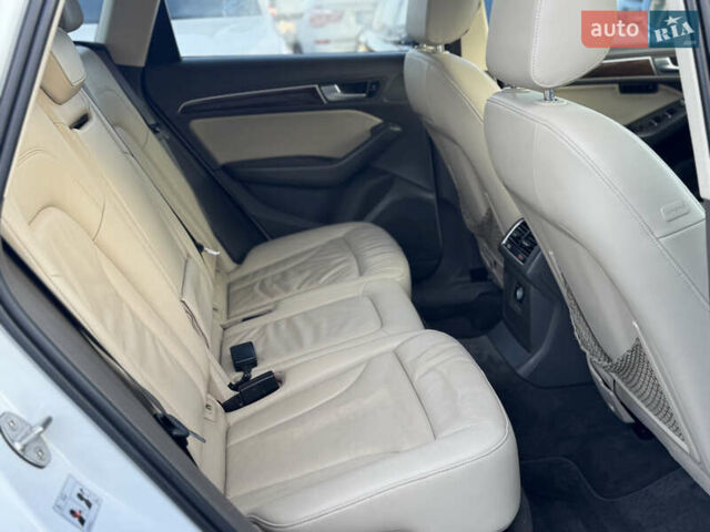 Белый Ауди Ку 5, объемом двигателя 2 л и пробегом 207 тыс. км за 13700 $, фото 20 на Automoto.ua