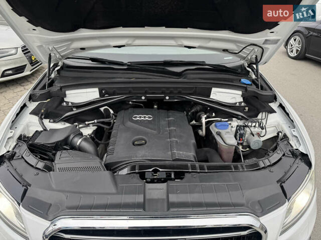 Білий Ауді Ку 5, об'ємом двигуна 1.98 л та пробігом 199 тис. км за 14900 $, фото 31 на Automoto.ua