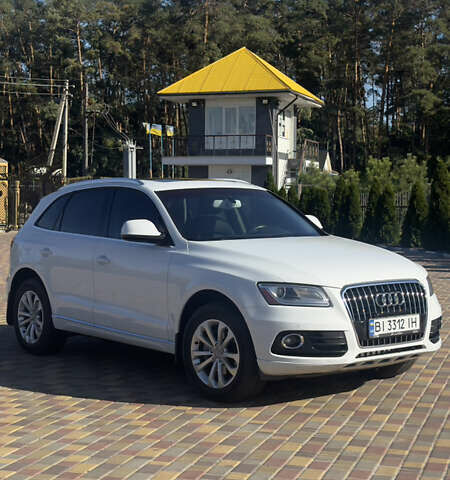 Белый Ауди Ку 5, объемом двигателя 2 л и пробегом 161 тыс. км за 18000 $, фото 4 на Automoto.ua
