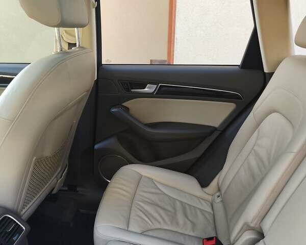 Белый Ауди Ку 5, объемом двигателя 1.98 л и пробегом 239 тыс. км за 14599 $, фото 1 на Automoto.ua