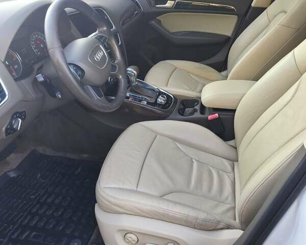 Белый Ауди Ку 5, объемом двигателя 1.98 л и пробегом 239 тыс. км за 14599 $, фото 3 на Automoto.ua