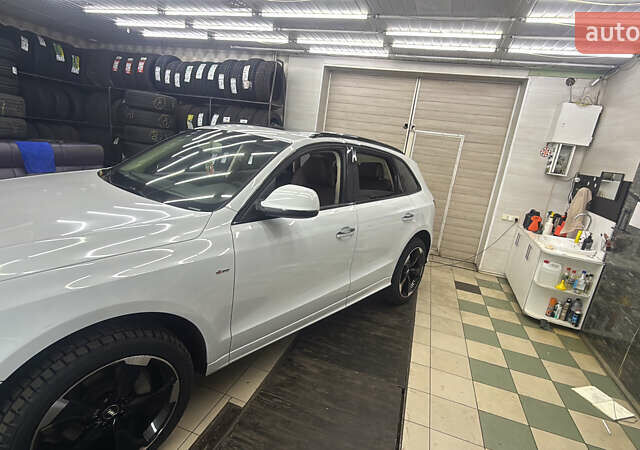 Белый Ауди Ку 5, объемом двигателя 3 л и пробегом 189 тыс. км за 19000 $, фото 3 на Automoto.ua