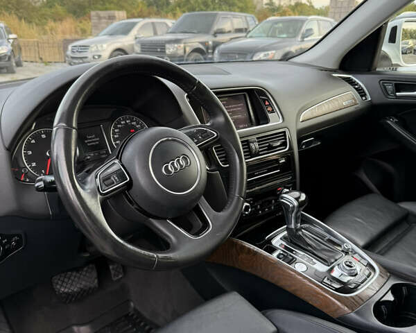 Белый Ауди Ку 5, объемом двигателя 2 л и пробегом 261 тыс. км за 14999 $, фото 16 на Automoto.ua