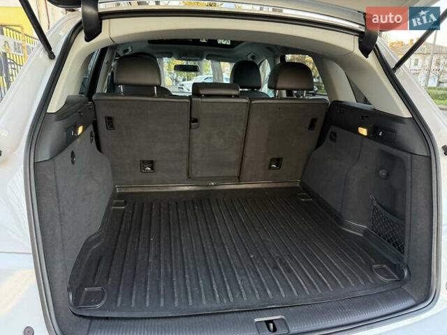 Білий Ауді Ку 5, об'ємом двигуна 2 л та пробігом 196 тис. км за 16300 $, фото 50 на Automoto.ua