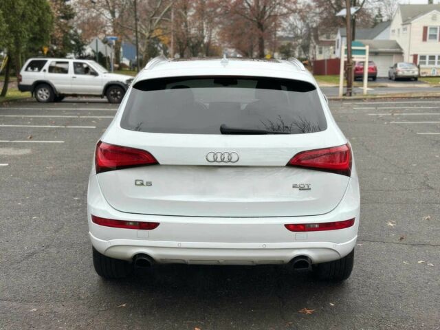 Белый Ауди Ку 5, объемом двигателя 2 л и пробегом 85 тыс. км за 10500 $, фото 4 на Automoto.ua