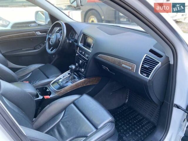 Белый Ауди Ку 5, объемом двигателя 0 л и пробегом 271 тыс. км за 14550 $, фото 27 на Automoto.ua