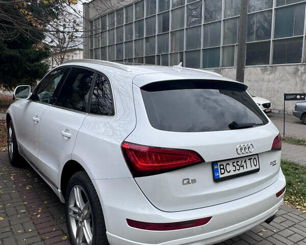 Белый Ауди Ку 5, объемом двигателя 1.98 л и пробегом 212 тыс. км за 15800 $, фото 1 на Automoto.ua