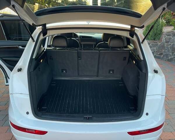 Белый Ауди Ку 5, объемом двигателя 1.98 л и пробегом 147 тыс. км за 17500 $, фото 5 на Automoto.ua