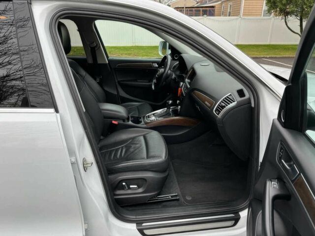 Белый Ауди Ку 5, объемом двигателя 2 л и пробегом 85 тыс. км за 10500 $, фото 9 на Automoto.ua