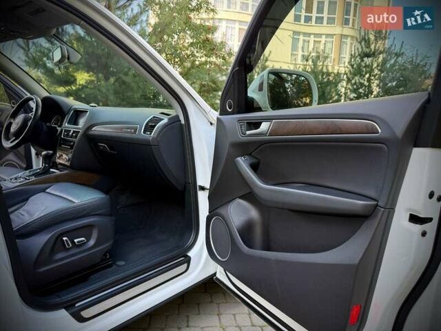 Белый Ауди Ку 5, объемом двигателя 1.98 л и пробегом 230 тыс. км за 19750 $, фото 33 на Automoto.ua