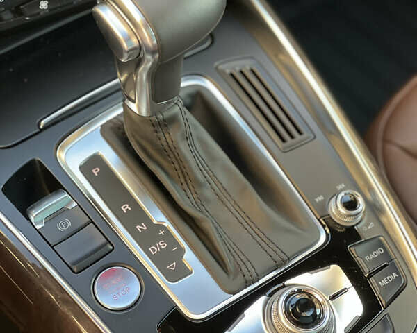 Белый Ауди Ку 5, объемом двигателя 1.98 л и пробегом 151 тыс. км за 19850 $, фото 32 на Automoto.ua