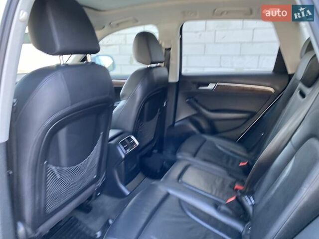 Белый Ауди Ку 5, объемом двигателя 0 л и пробегом 271 тыс. км за 14550 $, фото 49 на Automoto.ua