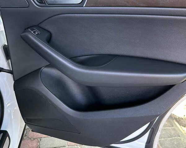 Белый Ауди Ку 5, объемом двигателя 1.98 л и пробегом 240 тыс. км за 15800 $, фото 8 на Automoto.ua