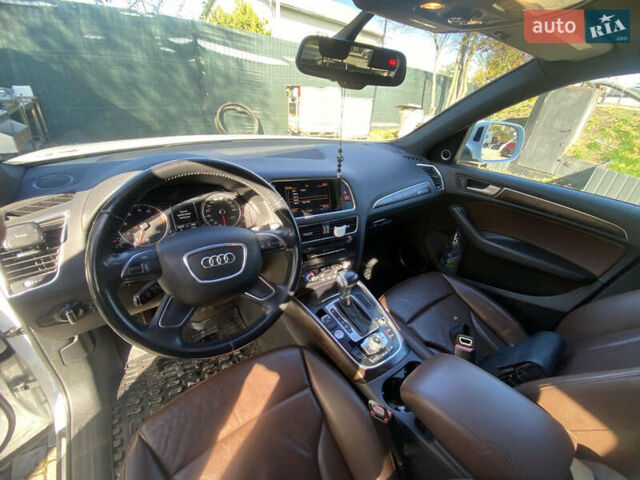 Белый Ауди Ку 5, объемом двигателя 2 л и пробегом 220 тыс. км за 14800 $, фото 1 на Automoto.ua