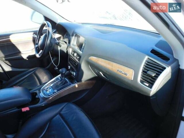 Белый Ауди Ку 5, объемом двигателя 2 л и пробегом 213 тыс. км за 13000 $, фото 77 на Automoto.ua