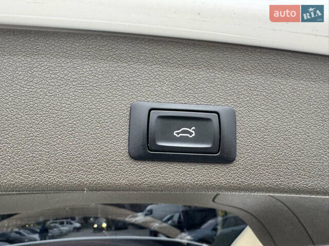 Білий Ауді Ку 5, об'ємом двигуна 1.98 л та пробігом 199 тис. км за 14900 $, фото 39 на Automoto.ua