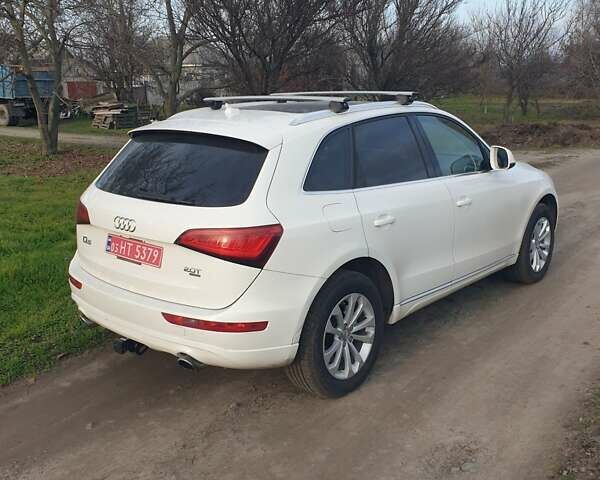 Белый Ауди Ку 5, объемом двигателя 2 л и пробегом 138 тыс. км за 12900 $, фото 14 на Automoto.ua