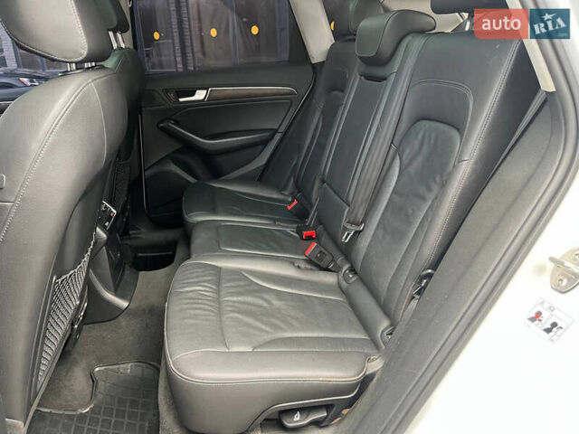 Белый Ауди Ку 5, объемом двигателя 3 л и пробегом 209 тыс. км за 21000 $, фото 42 на Automoto.ua