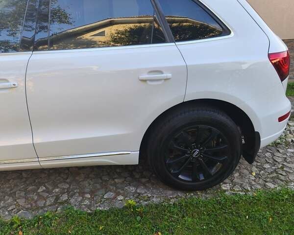 Белый Ауди Ку 5, объемом двигателя 1.98 л и пробегом 239 тыс. км за 14599 $, фото 2 на Automoto.ua