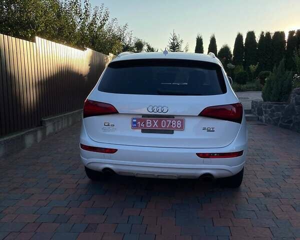 Белый Ауди Ку 5, объемом двигателя 1.98 л и пробегом 147 тыс. км за 17500 $, фото 4 на Automoto.ua