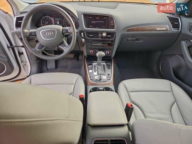 Белый Ауди Ку 5, объемом двигателя 1.98 л и пробегом 89 тыс. км за 2050 $, фото 7 на Automoto.ua