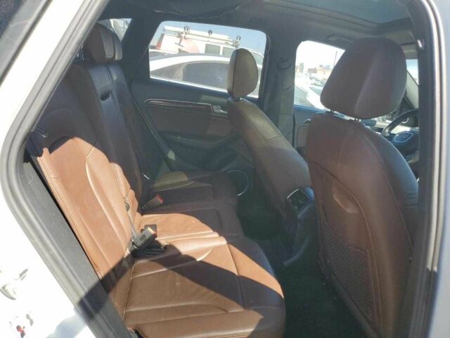 Белый Ауди Ку 5, объемом двигателя 2 л и пробегом 75 тыс. км за 2800 $, фото 10 на Automoto.ua