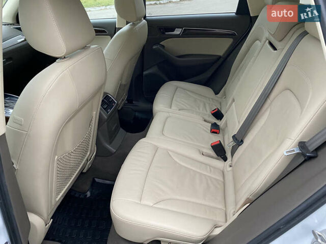 Белый Ауди Ку 5, объемом двигателя 2 л и пробегом 219 тыс. км за 14500 $, фото 16 на Automoto.ua