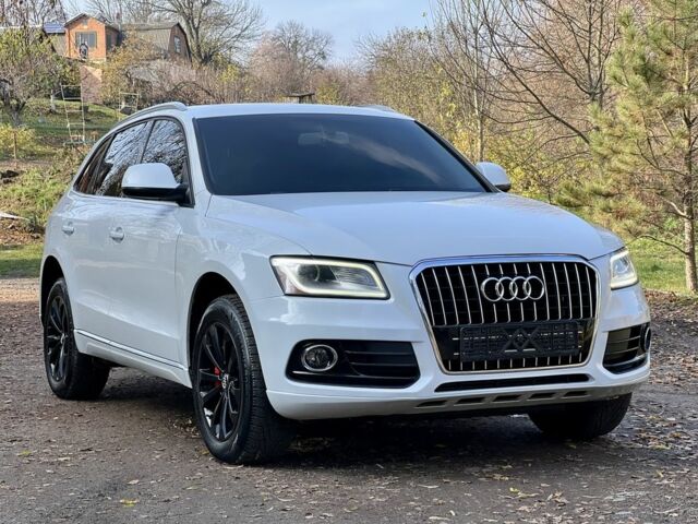 Белый Ауди Ку 5, объемом двигателя 2 л и пробегом 197 тыс. км за 12900 $, фото 2 на Automoto.ua