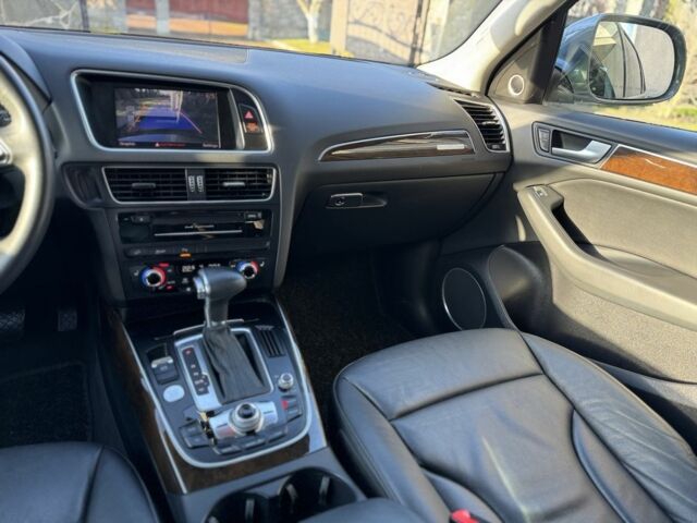 Белый Ауди Ку 5, объемом двигателя 2 л и пробегом 188 тыс. км за 14300 $, фото 7 на Automoto.ua