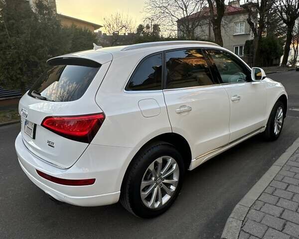 Ауді Ку 5 2014 у Львові на Automoto.ua Білий Ауді Ку 5, об'ємом двигуна 2 л та пробігом 195 тис. км за 18400 $, фото 5 на Automoto.ua