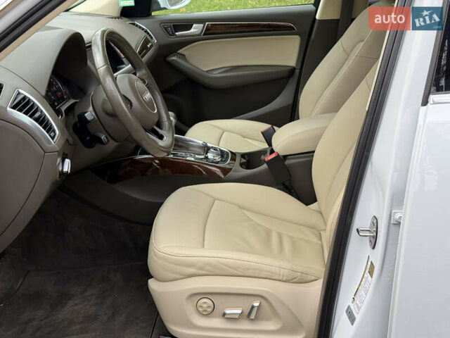 Білий Ауді Ку 5, об'ємом двигуна 3 л та пробігом 181 тис. км за 18999 $, фото 31 на Automoto.ua