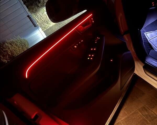 Білий Ауді Ку 5, об'ємом двигуна 1.98 л та пробігом 197 тис. км за 14999 $, фото 97 на Automoto.ua