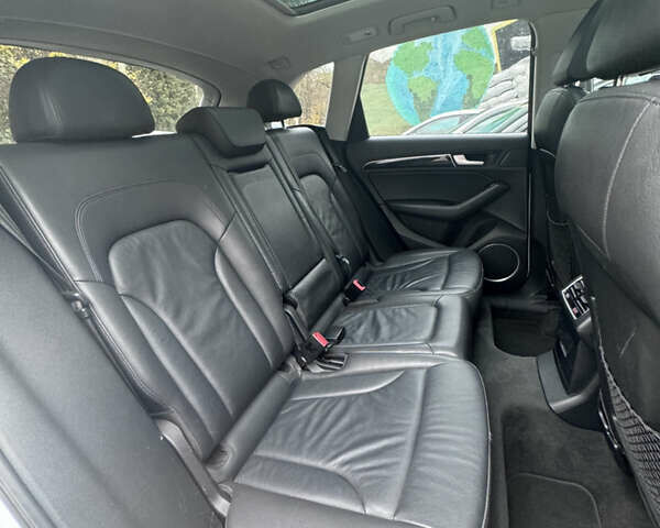 Белый Ауди Ку 5, объемом двигателя 1.98 л и пробегом 212 тыс. км за 15800 $, фото 8 на Automoto.ua