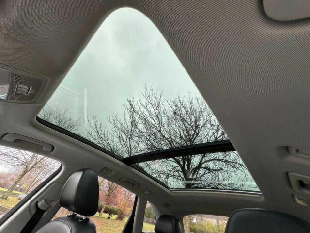 Белый Ауди Ку 5, объемом двигателя 2 л и пробегом 85 тыс. км за 10500 $, фото 11 на Automoto.ua