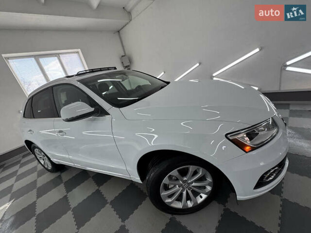 Белый Ауди Ку 5, объемом двигателя 2 л и пробегом 192 тыс. км за 14999 $, фото 3 на Automoto.ua