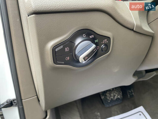 Белый Ауди Ку 5, объемом двигателя 0 л и пробегом 93 тыс. км за 15950 $, фото 28 на Automoto.ua