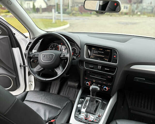 Белый Ауди Ку 5, объемом двигателя 3 л и пробегом 244 тыс. км за 18900 $, фото 21 на Automoto.ua