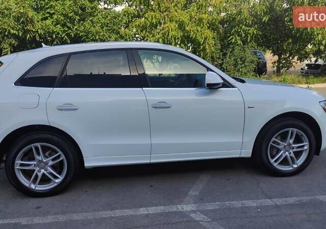 Білий Ауді Ку 5, об'ємом двигуна 3 л та пробігом 133 тис. км за 20300 $, фото 28 на Automoto.ua