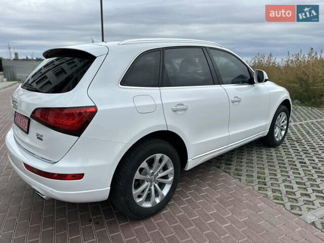 Белый Ауди Ку 5, объемом двигателя 2 л и пробегом 156 тыс. км за 15599 $, фото 4 на Automoto.ua